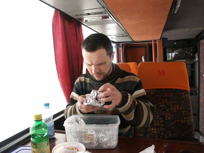 Беларусь-Россия: в автобусе; 11:19 14.03.2005