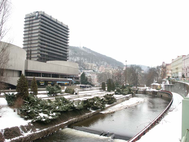 Чехия (Česko): Карловы Вары (Karlovy Vary): дома; 13:33 11.03.2005