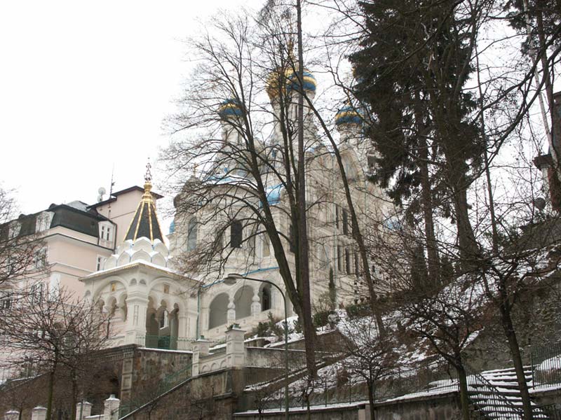 Чехия (Česko): Карловы Вары (Karlovy Vary): православный храм Святых Петра и Павла; 13:47 11.03.2005