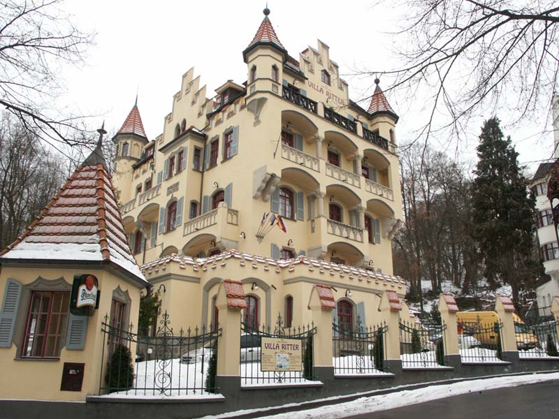Чехия (Česko): Карловы Вары (Karlovy Vary): дом; 14:00 11.03.2005