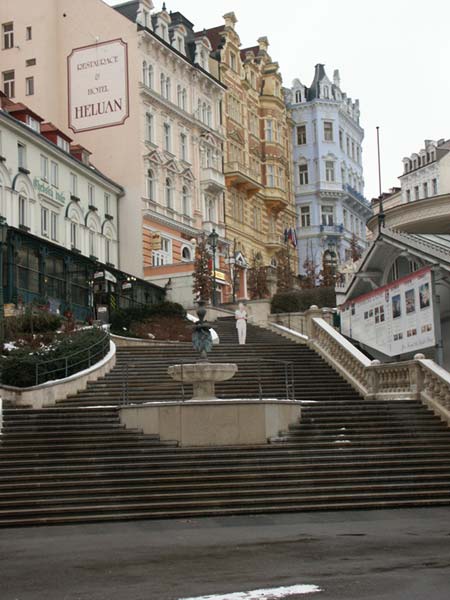 Чехия (Česko): Карловы Вары (Karlovy Vary): дома; 15:08 11.03.2005