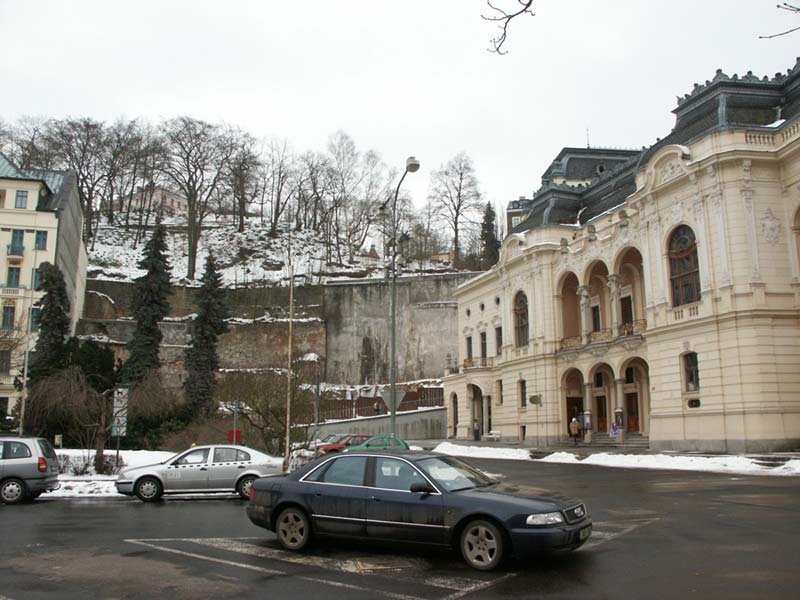 Чехия (Česko): Карловы Вары (Karlovy Vary): дом; 15:17 11.03.2005
