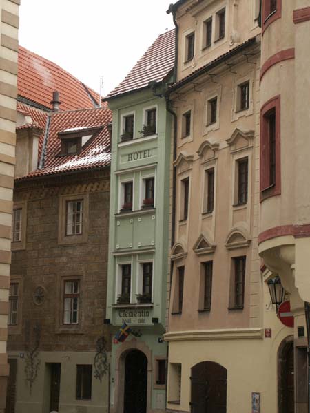 Чехия (Česko): Прага (Praha 1): Старе Место (Staré Mĕsto): дома; 11:08 09.03.2005
