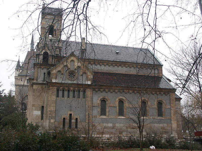 Венгрия (Magyarország): Будапешт (Budapest): XIV. kerület: замок Вайдахуньяд (Vajdahunyad vár); 10:07 06.01.2006
