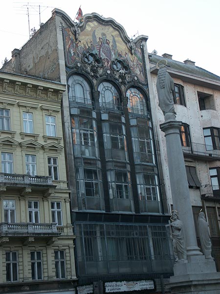 Венгрия (Magyarország): Будапешт (Budapest): V. kerület: Szervita tér; 15:39 08.01.2006