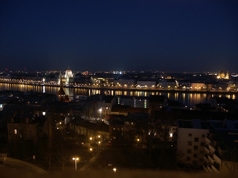 Венгрия (Magyarország): Будапешт (Budapest): вид на восток с Рыбацкого бастиона; 16:55 08.01.2006