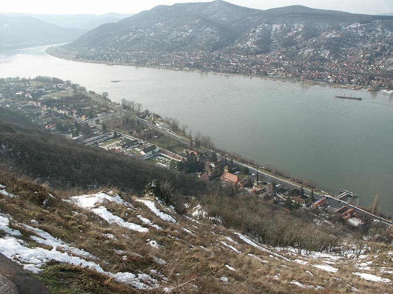Венгрия (Magyarország): Вишеград (Visegrád), река Дунай (Duna); 11:49 07.01.2006