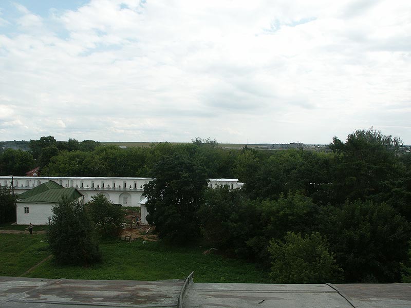 Александров: Успенский м-рь: ю. стена, север; 07.08.2003