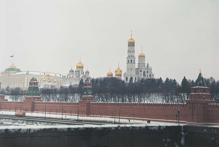 Москва: панорама с Б.Москворецкого моста, 31.12.2000