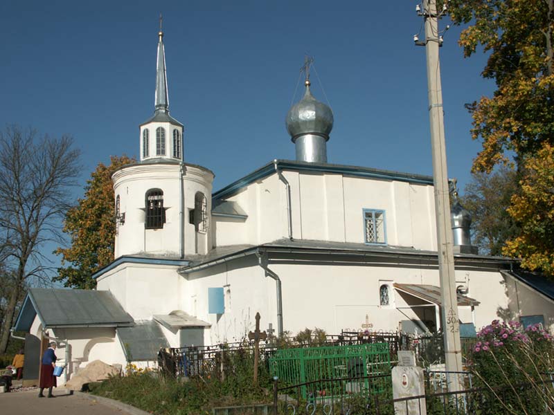 Псков: Запсковье: церковь Иоанна Богослова на Мишариной Горе; 15:40 08.10.2005