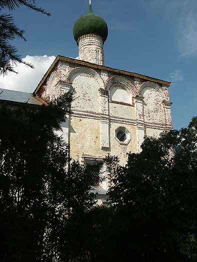 Борисоглеб: Борисоглебский м-рь: юг церковь Благовещения; 05.08.2003
