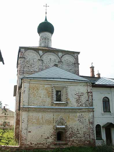 Борисоглеб: Борисоглебский м-рь: восток церковь Благовещения; 05.08.2003