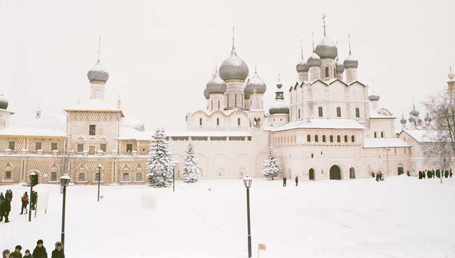 Ростов Великий: Кремль внутри, восток; 03.01.2003