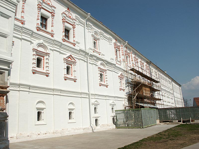 Рязань: Кремль: Архиерейский дом, юг; 01.05.2005