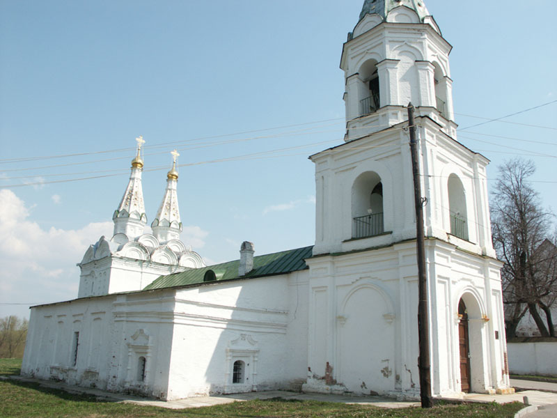 Рязань: Кремль: церковь Святого Духа, с-з; 01.05.2005