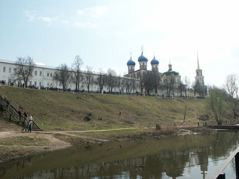 Рязань: Кремль: с пристани; 01.05.2005