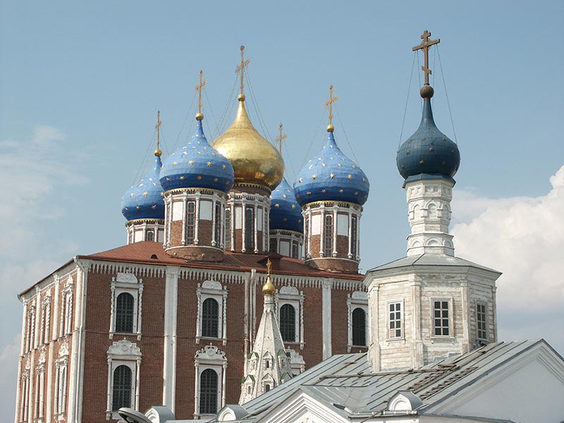 Рязань: Кремль: собор Успенский, ю-з; 01.05.2005