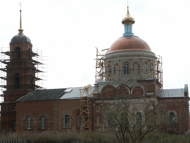 Солотча: церковь Александра Невского, юг; 02.05.2005