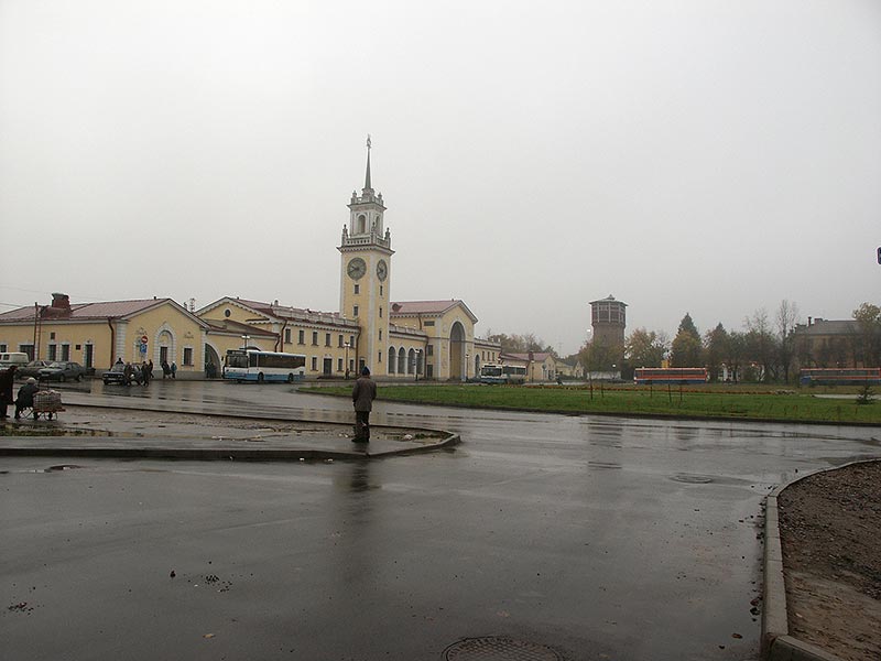 Старая Ладога: вокзал; 04.10.2003
