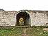 Старая Ладога: Ладожская крепость: бойница в з.стене; 04.10.2003