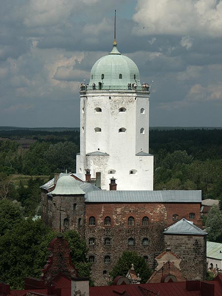 Выборг: замок с Часовой башни; 13:23 23.07.2005