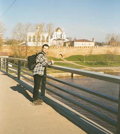 Великий Новгород: Софийский собор с "горбатого" моста утром, 23.04.2000