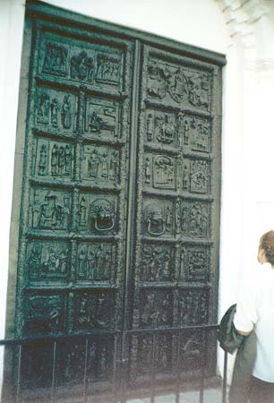 Великий Новгород: Софийский собор - Корсунские ворота; 19.08.2001