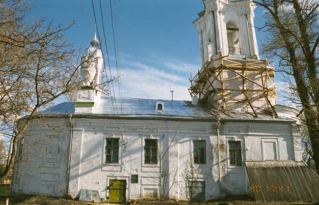 Вологда: север церковь Варлаама Хутынского; 30.04.2002