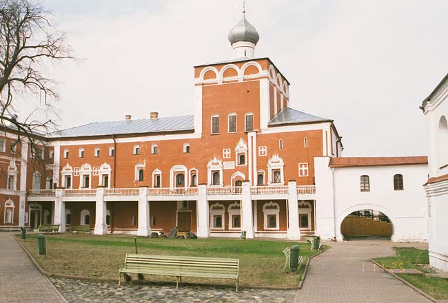 Вологда: Архиерейские палаты в Кремле; 01.05.2002