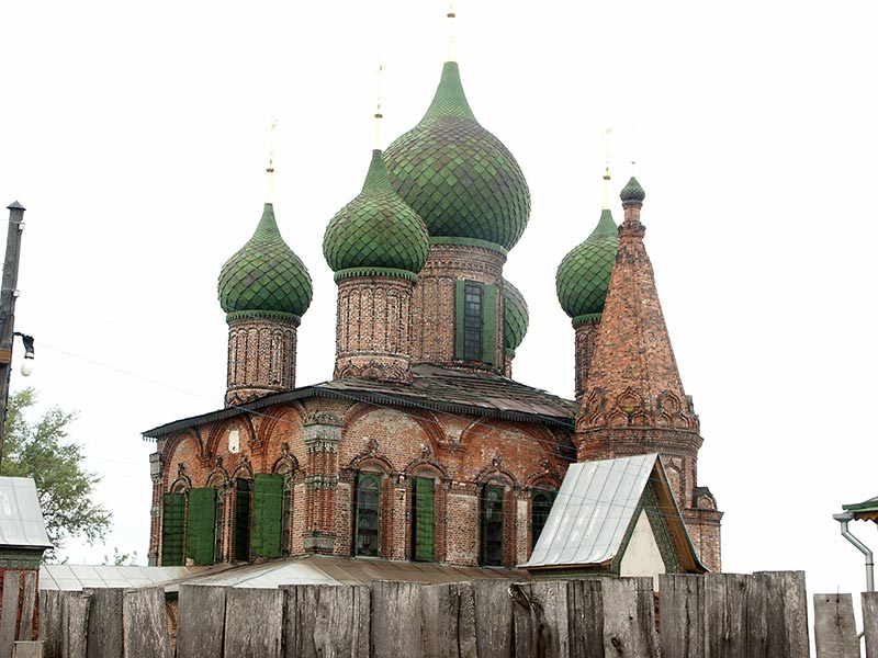 Ярославль: церковь Иоанна Златоуста, ю-з; 03.08.2003