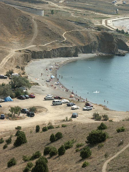 Украина (Украïна): Крым (Крим): Судак: пляж возле г.Алчак-Кая; 11:08 30.08.2005
