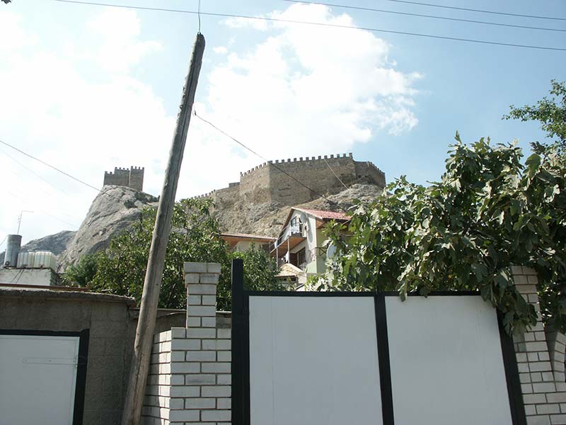 Украина (Украïна): Крым (Крим): Судак: Генуэзская крепость; 12:58 31.08.2005