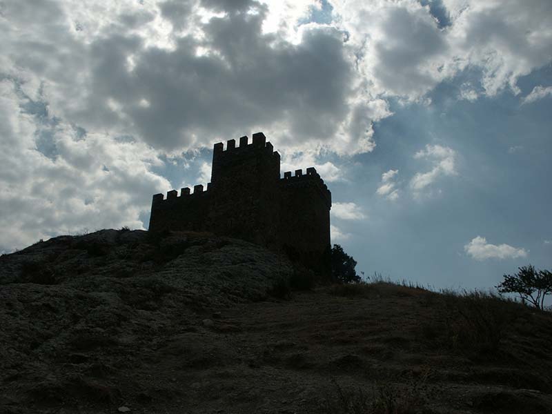 Украина (Украïна): Крым (Крим): Судак: Генуэзская крепость: Консульский замок; 13:56 31.08.2005