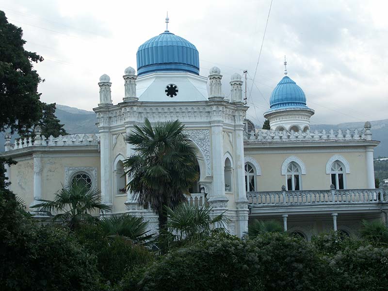 Украина (Украïна): Крым (Крим): Ялта: дворец эмира бухарского; 18:15 06.09.2005