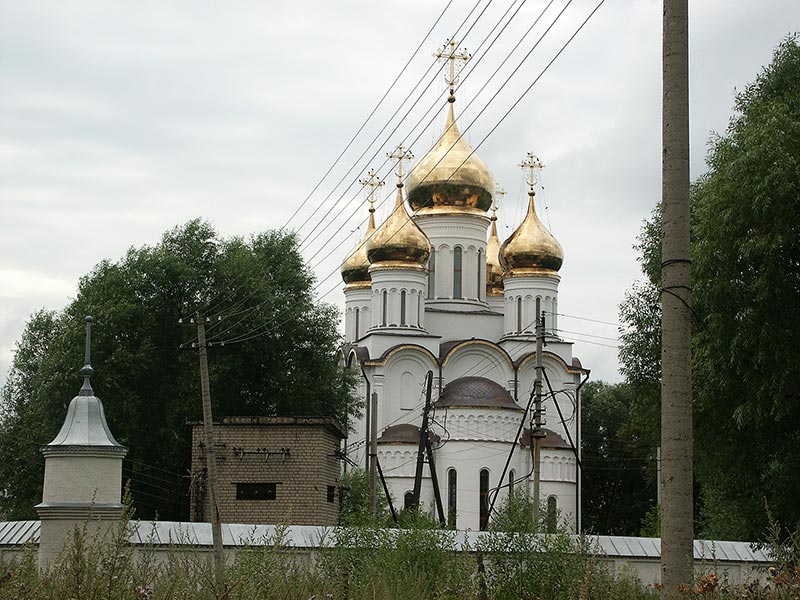 Переславль-Залесский: Никитская слобода, Никитский м-рь: колокольня; 06.08.2003