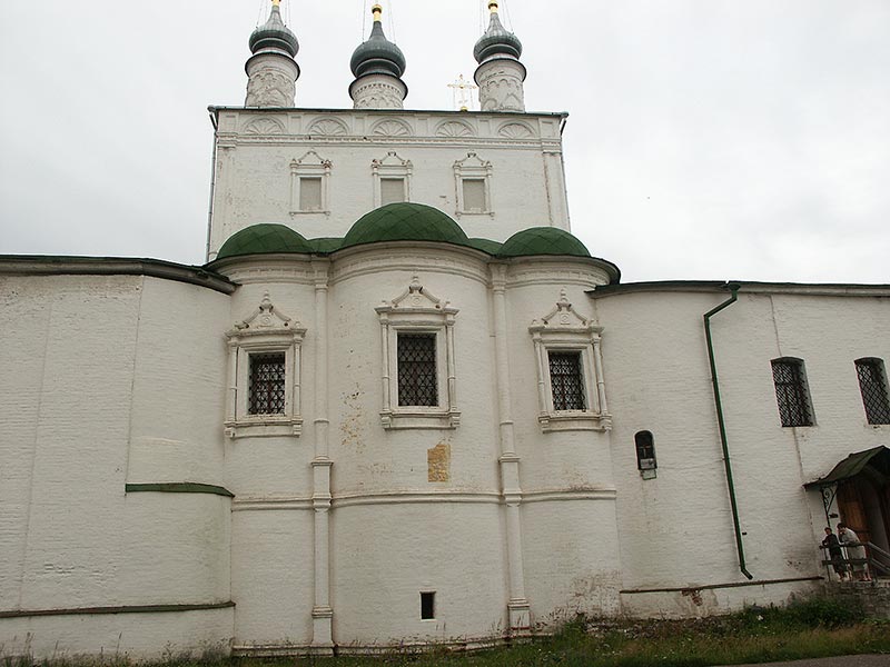 Переславль-Залесский: Музейный пер., Горицкий м-рь: восток церковь Всехсвятская; 06.08.2003