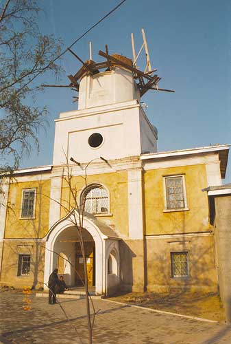 Вологда: запад церковь Николы на Глинках; 01.05.2002