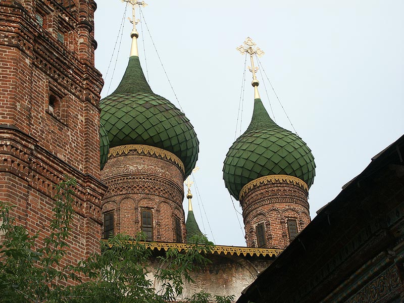 Ярославль: верх церковь Николы Мокрого, запад; 03.08.2003